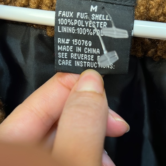 Faux fur teddy coat size M - Picture 6 of 10